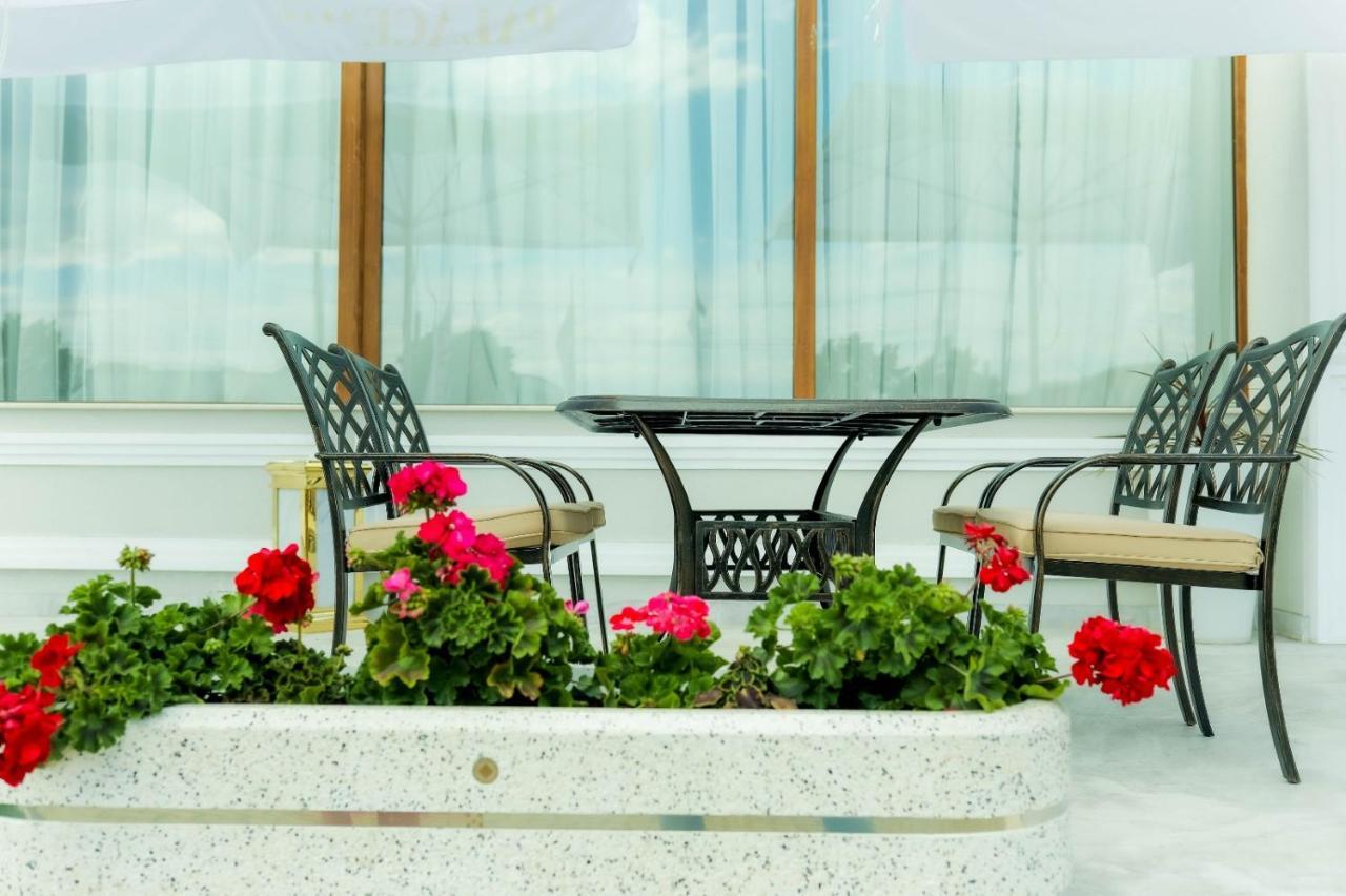 Hotel Palace Severin دروبيتا تورنو سيفيرين المظهر الخارجي الصورة