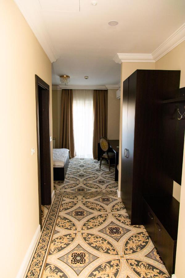 Hotel Palace Severin دروبيتا تورنو سيفيرين المظهر الخارجي الصورة